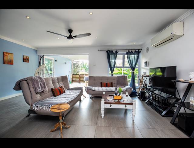 3 BEDROOM TOWNHOUSE FOR SALE IN UMHLANGA CENTRAL